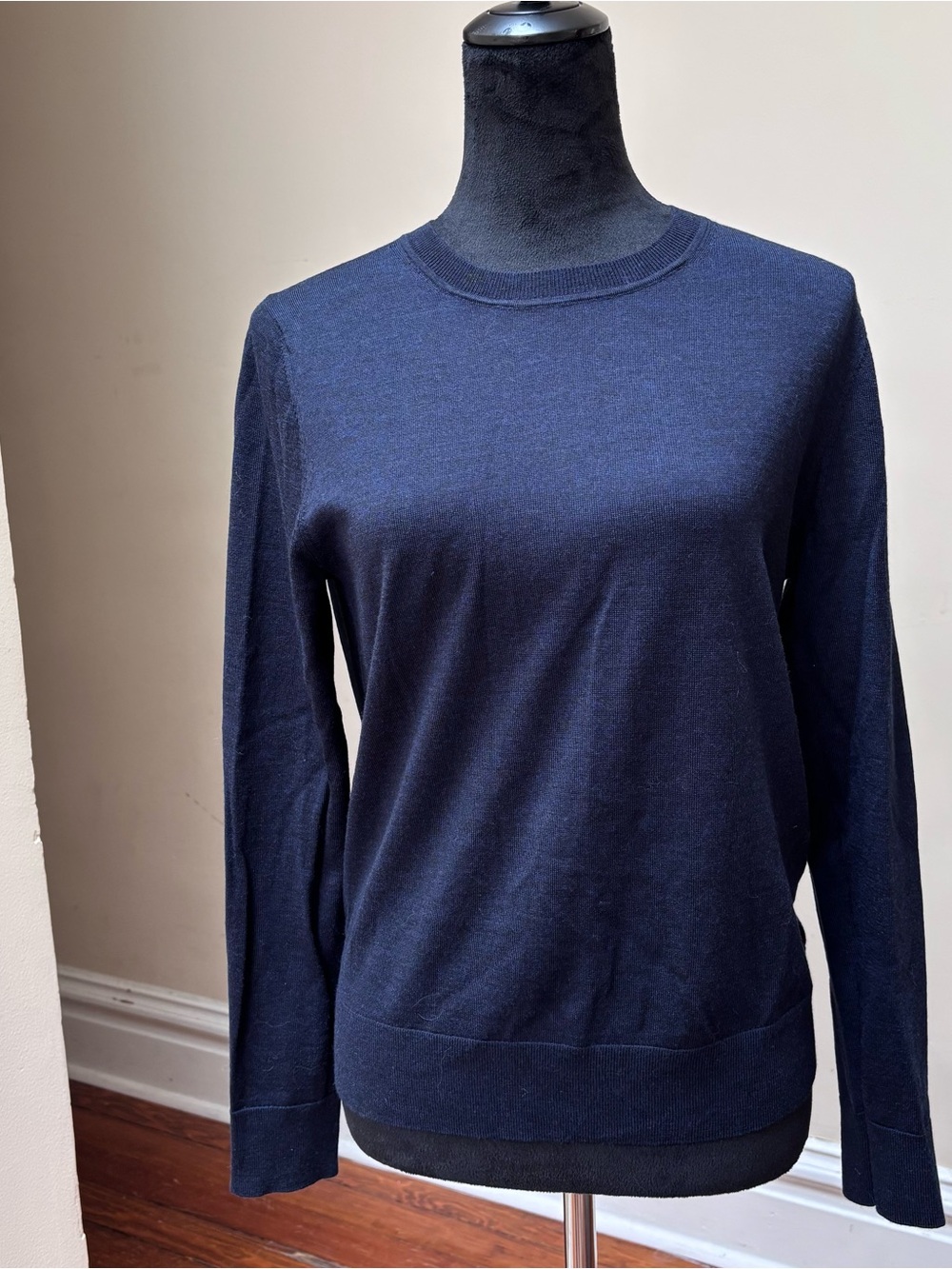 Women's Merino Wool Midnight Blue Crewneck Sweater